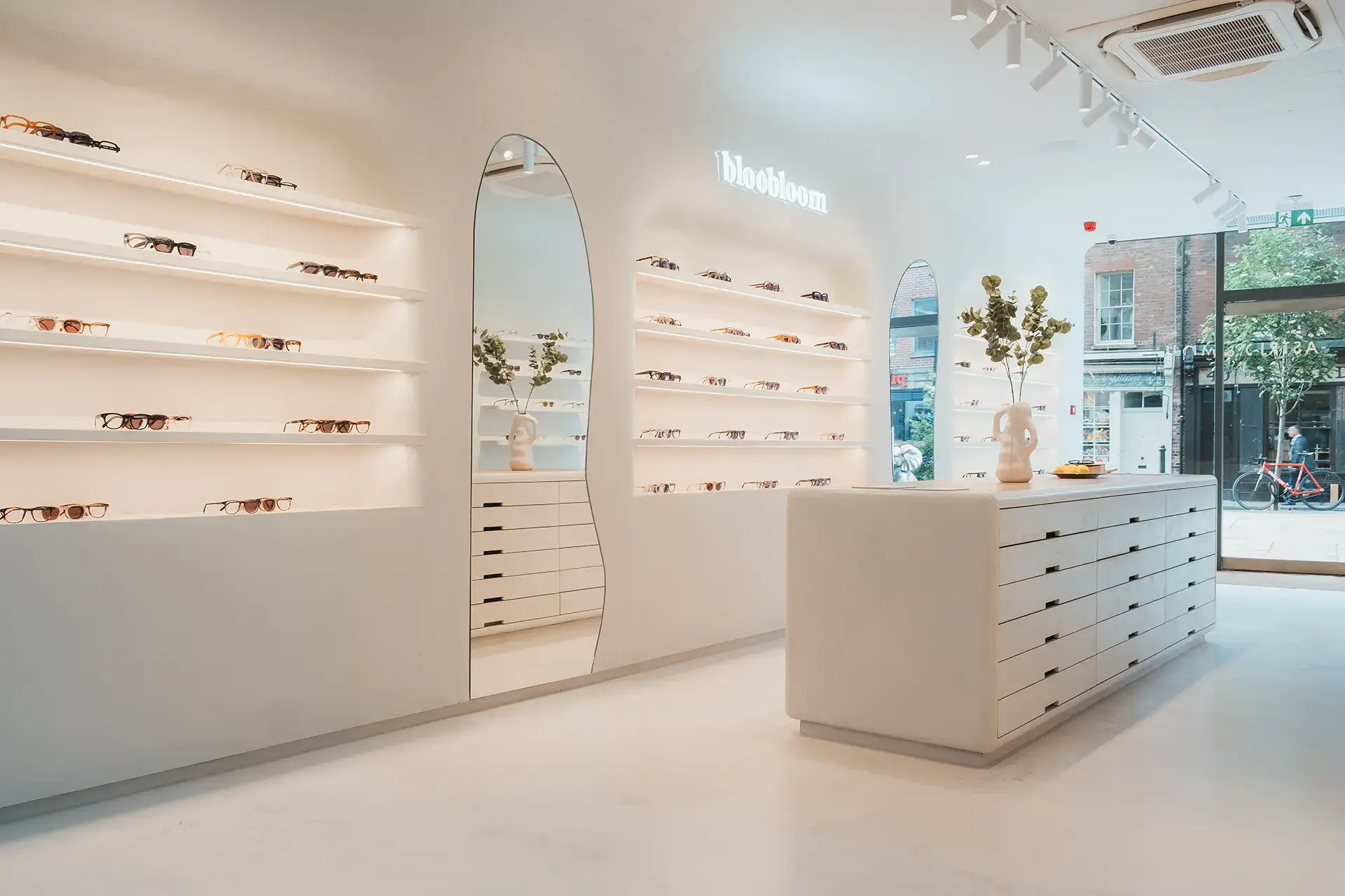 bloobloom | Shop | Spitalfields Market E1